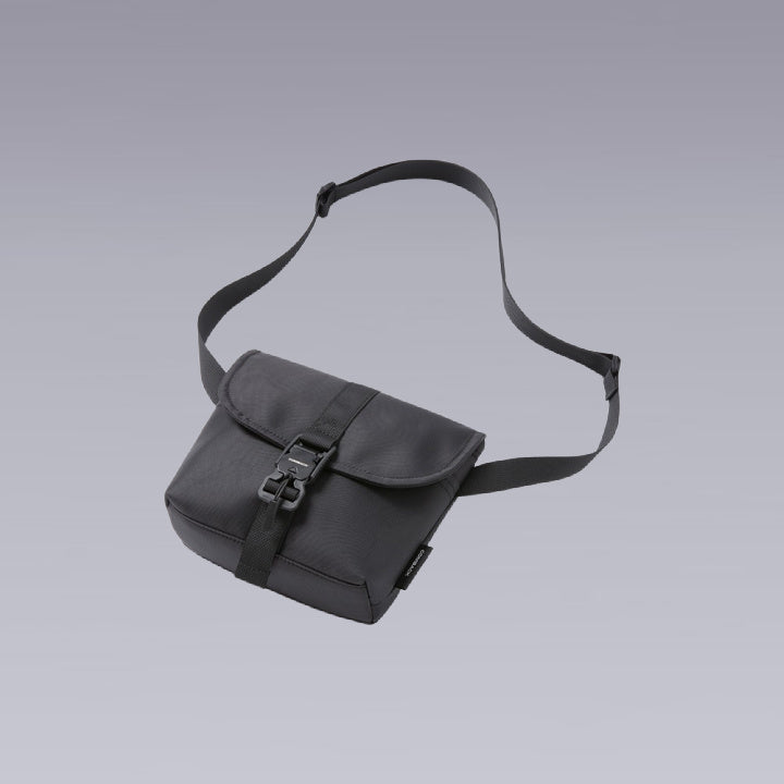 The unisex waterproof shoulder bag by clotechnow