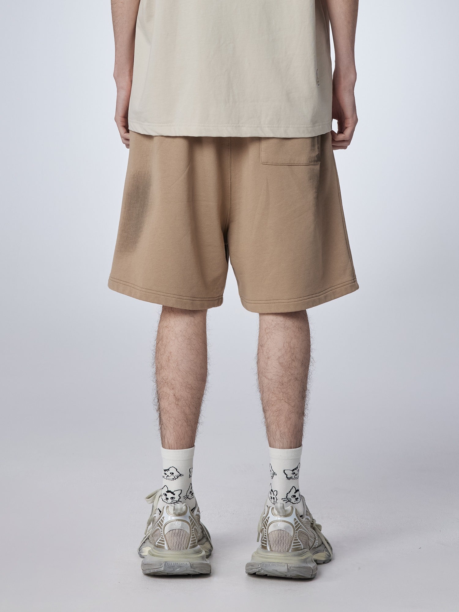 Men's summer shorts: Khaki with fun cat print. 100% cotton, relaxed fit, cropped length.