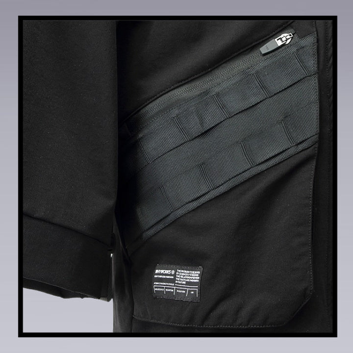 The waterproof zippered pocket of the techwear ninja black kimono 